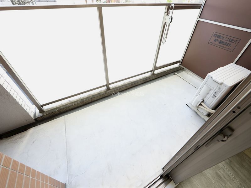 トレヴィ高岳 ベランダ