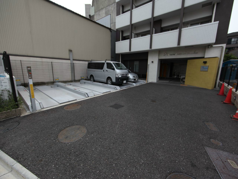 プレサンスｍｉｕ新栄（プレサンスミュー新栄） 駐車場