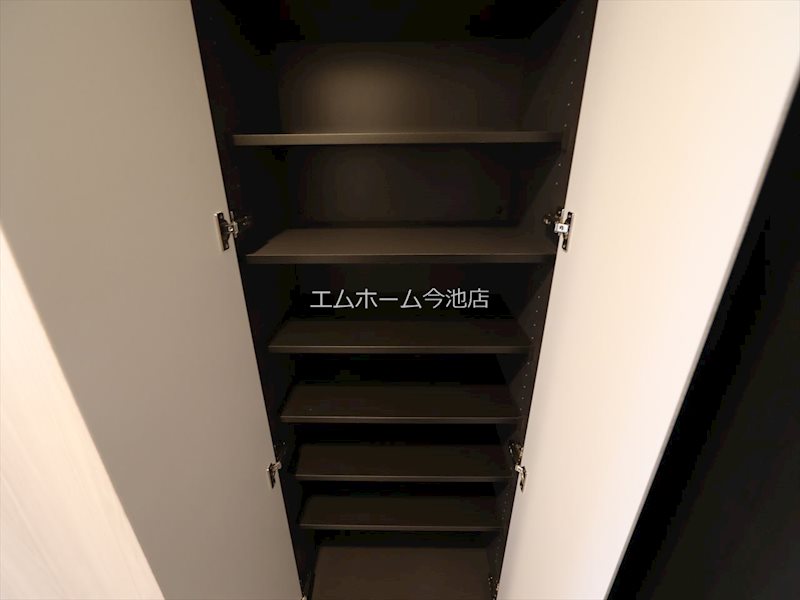 S-RESIDENCE今池arcana 玄関