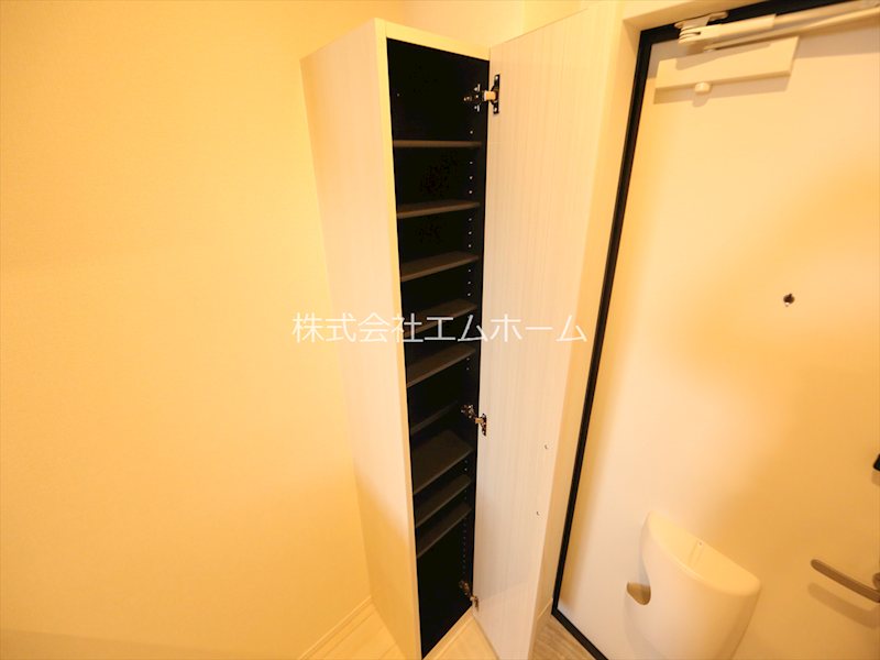 アルバ上小田井 玄関