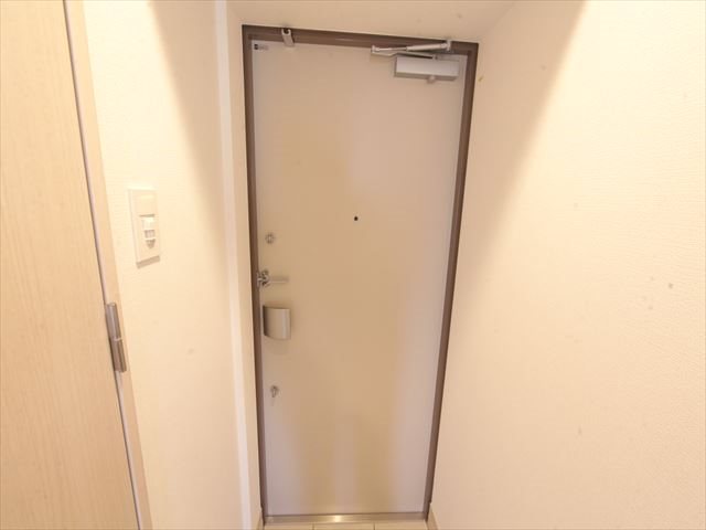CAVANA新栄 玄関