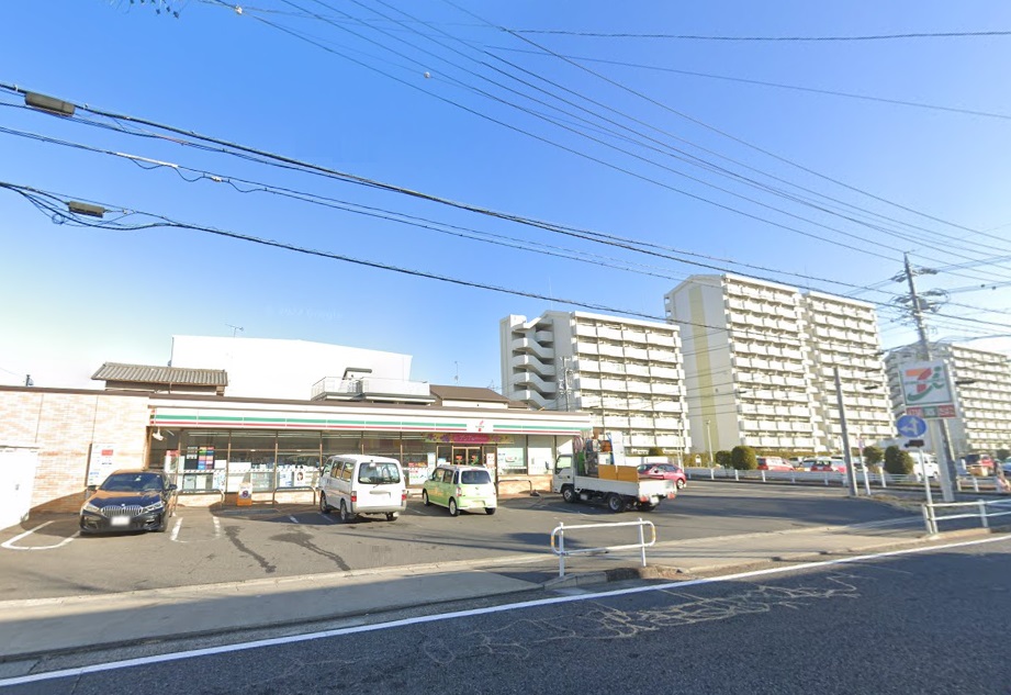 ＣＲＡＳＴＩＮＥ弥次ヱ町4丁目Ｂ棟 コンビニ