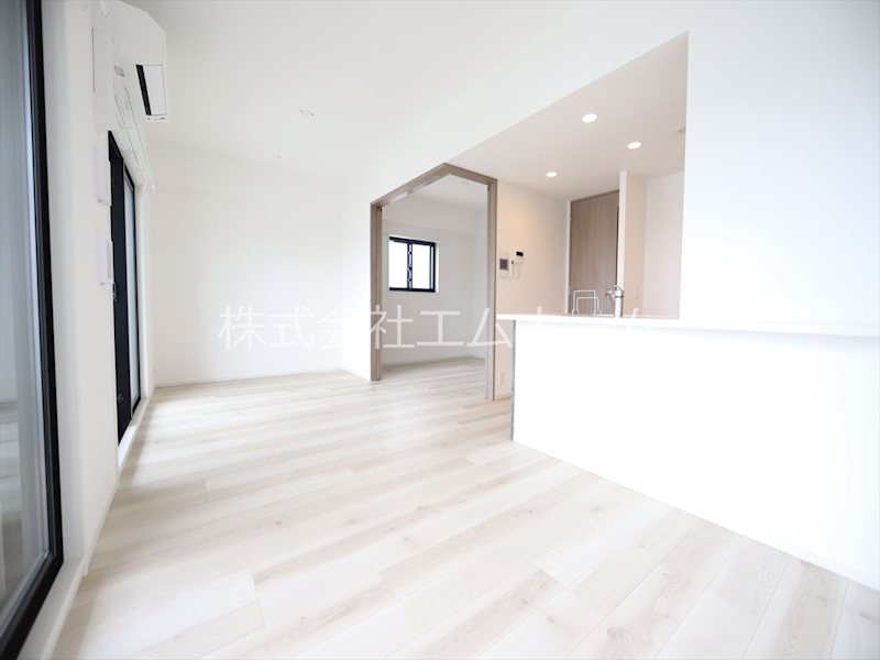 S-RESIDENCE亀島駅前blaze リビング