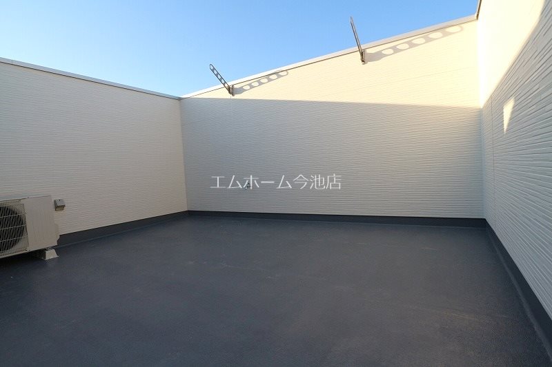 ＧＲＡＮＤＴＩＣ平安通 ベランダ