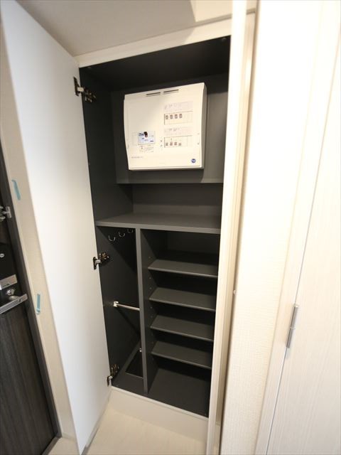 エスリード名古屋東別院 玄関