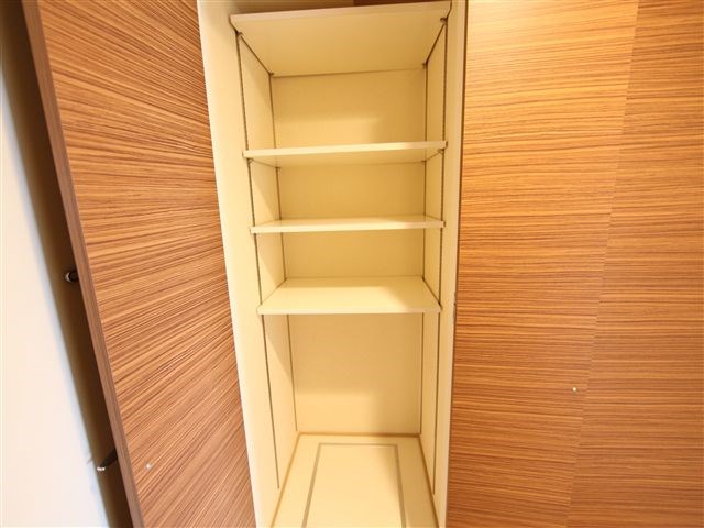 スタジオスクエア泉 収納
