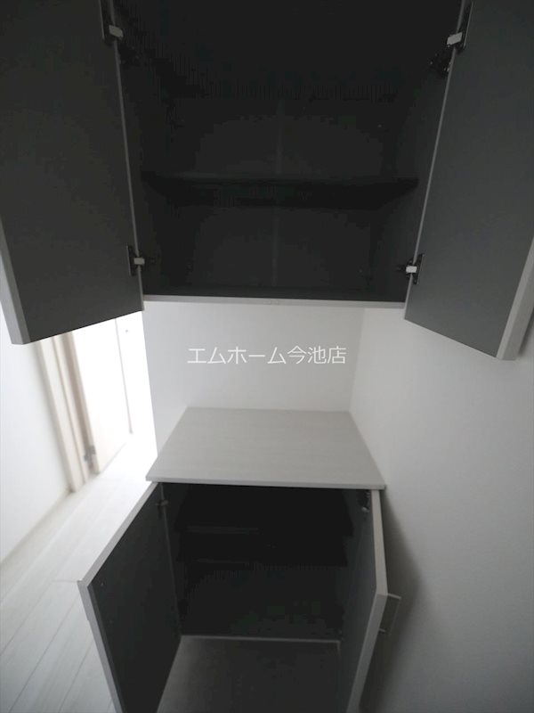 BC生駒C 玄関
