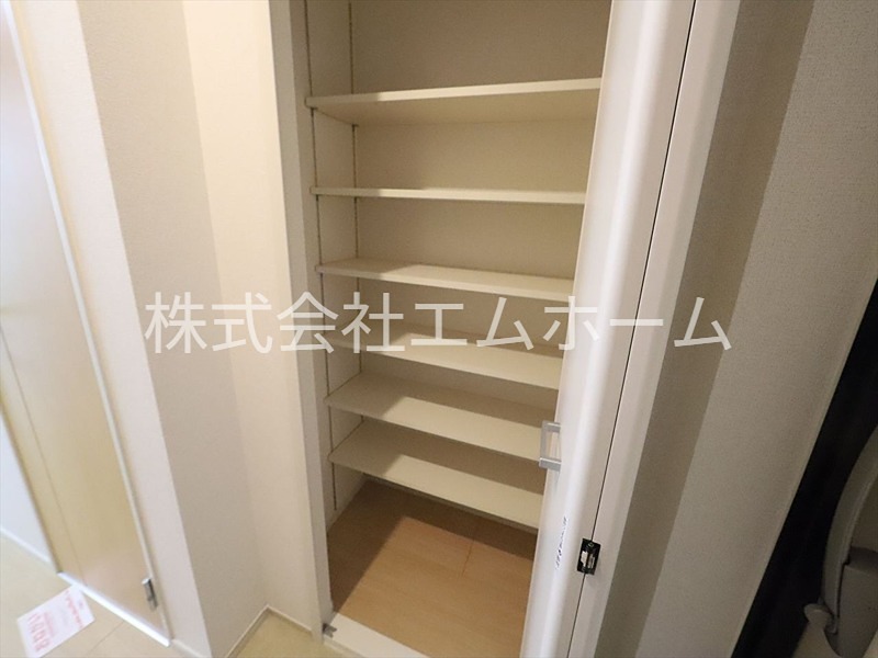 グレースヒルズ金山 玄関