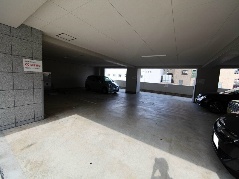 リアライズ記念橋 駐車場