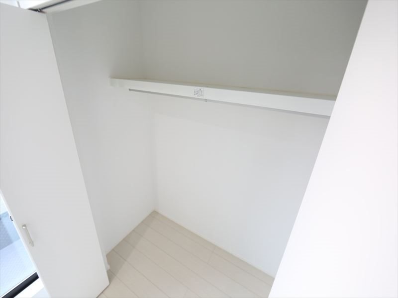 コンフォルテ烏森 収納