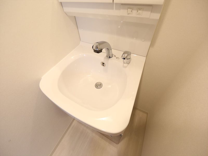 プレサンスＮＡＧＯＹＡ本陣 洗面所
