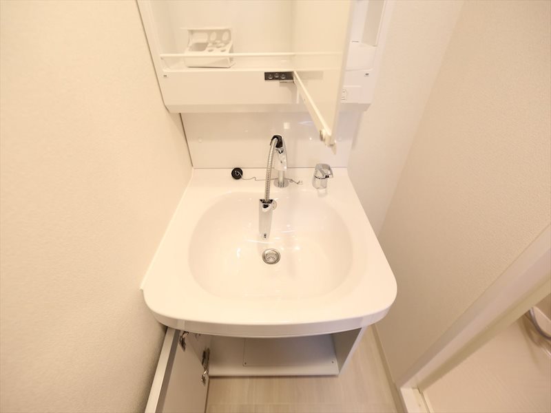 プレサンスＮＡＧＯＹＡ本陣 洗面所