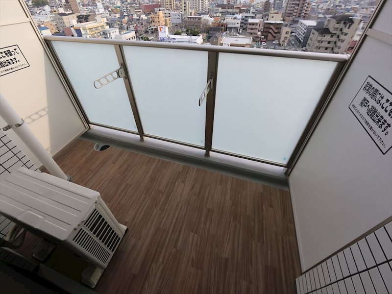 プレサンスＮＡＧＯＹＡ本陣 ベランダ