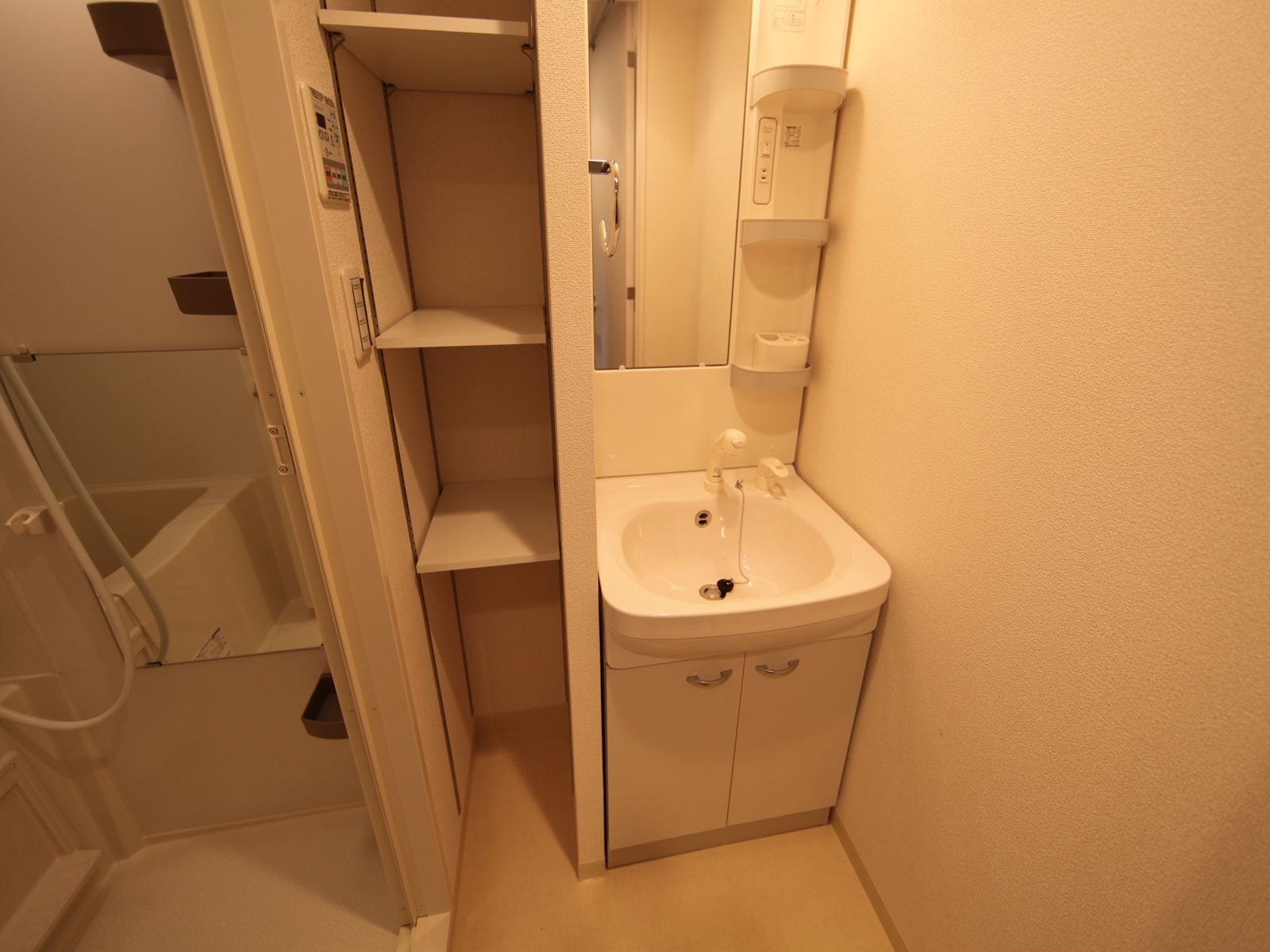 フローラル東別院 洗面所