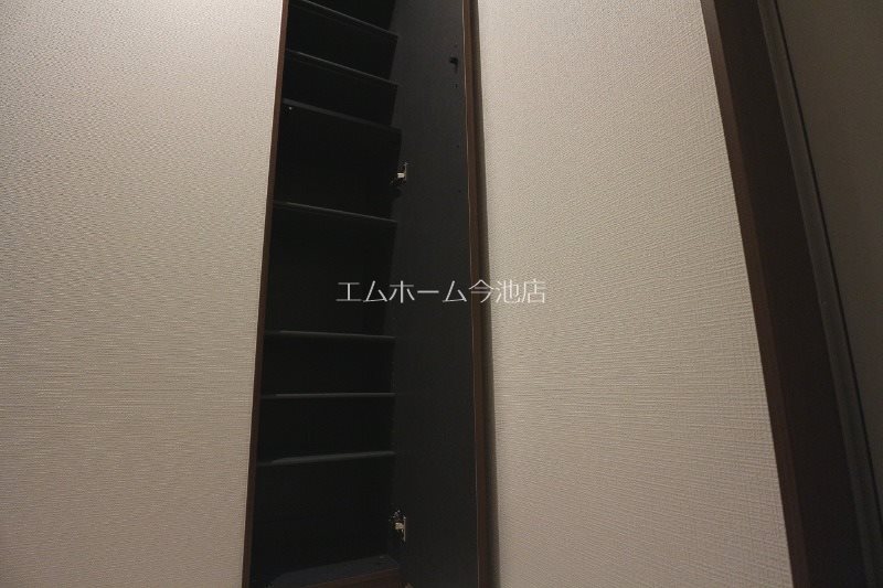 GRANDTIC神宮南 玄関