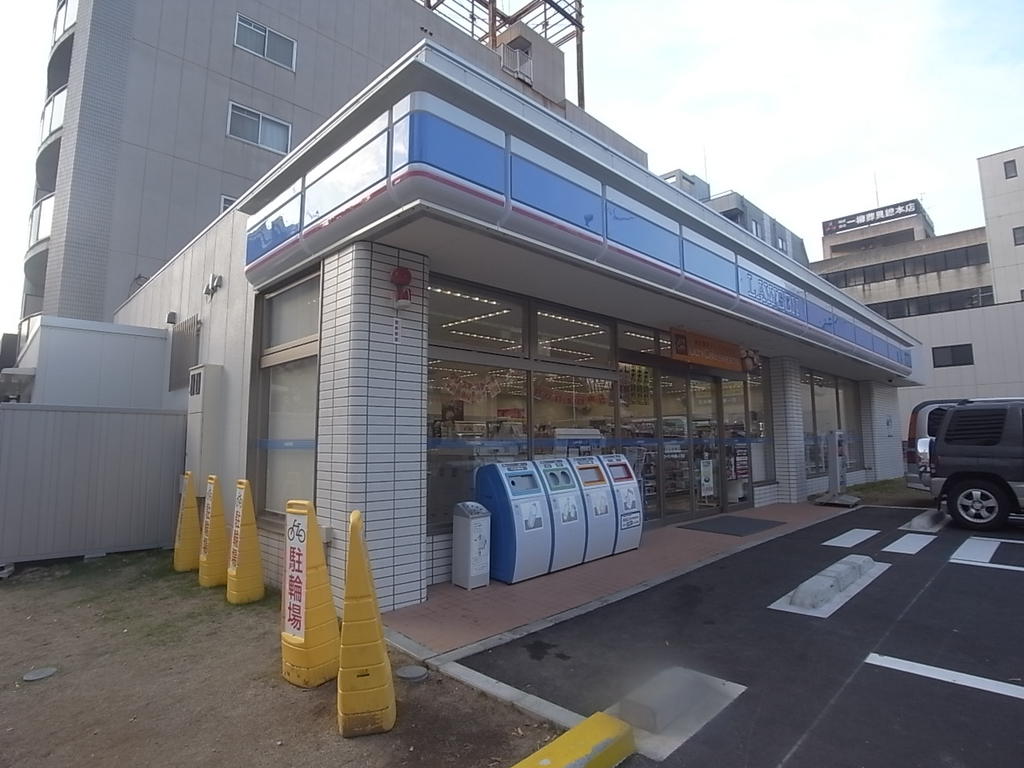 ｍｅＬｉｖ鶴舞 コンビニ
