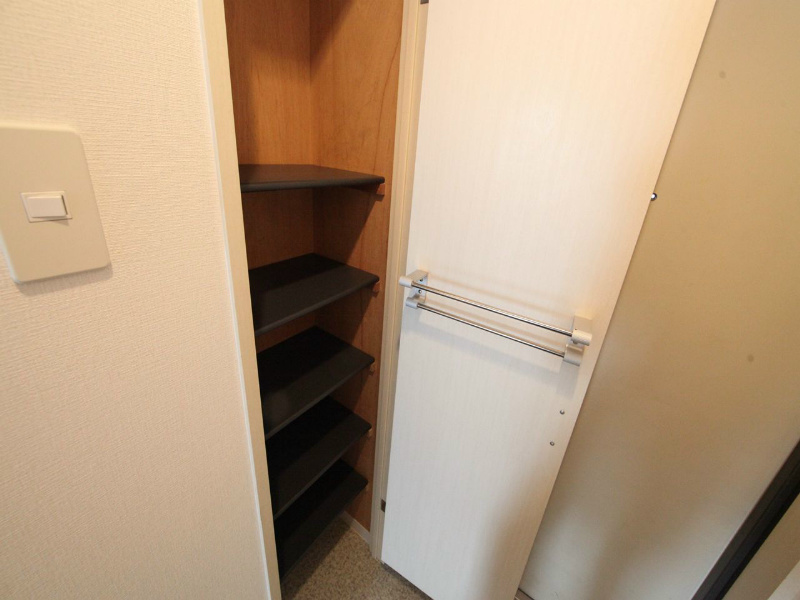 ＡＨビル  玄関