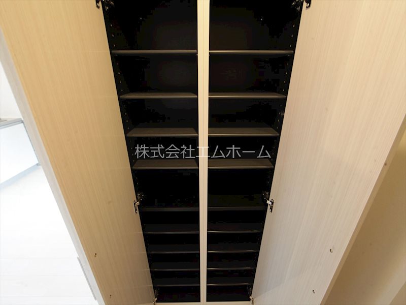 ハーモニーテラス黒川 玄関