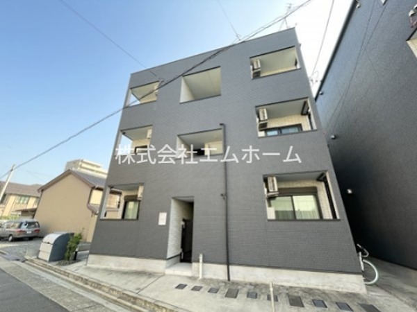 アレクサンダープラッツ金山 外観