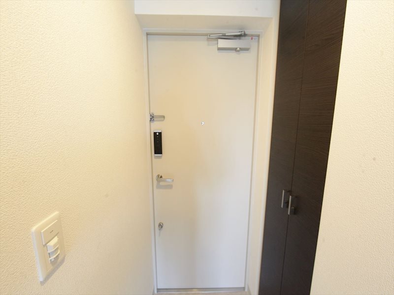 エステムコート名古屋泉プラチナムゲート 玄関