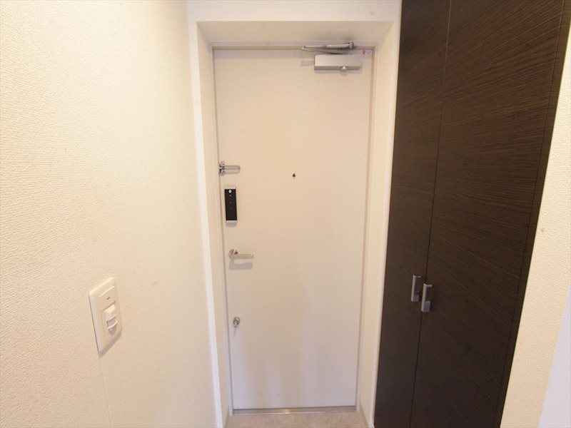 エステムコート名古屋泉プラチナムゲート 玄関
