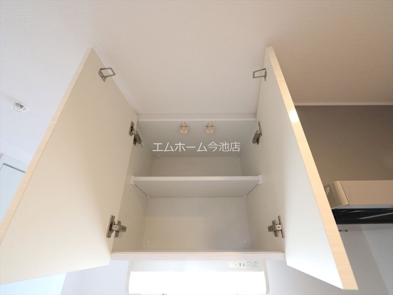 エスプレイス名古屋神宮前 収納