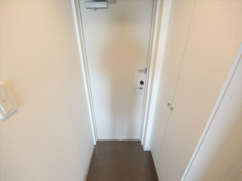 アビタシオン今池パルク 玄関