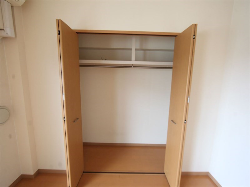 ピースプレイス牛巻 収納