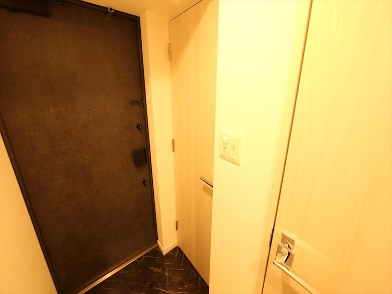 Ｓ－ＲＥＳＩＤＥＮＣＥ金山三丁目 玄関