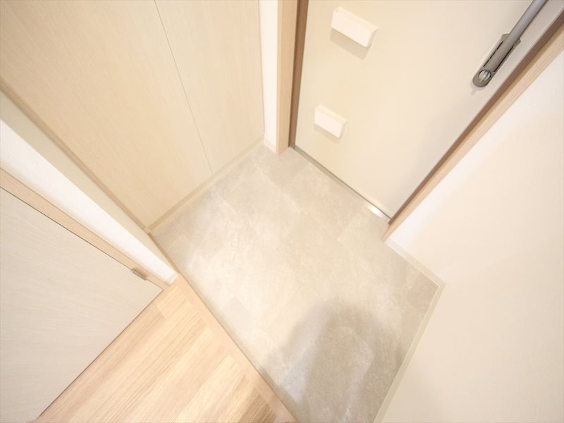 PURE RESIDENCE 名駅南 玄関
