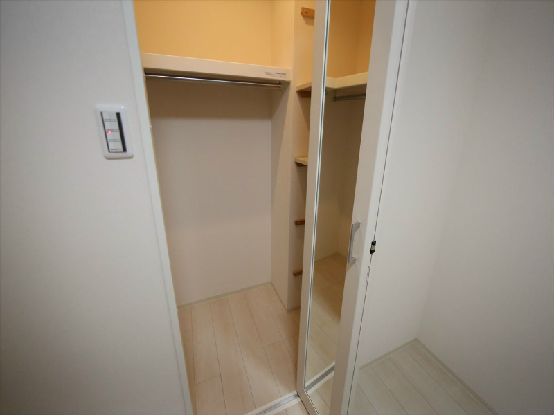 Ｎａｖｉｇｌｉｏ　Ｐａｌａｚｚｏ（ナヴィリオパラッツォ） 収納