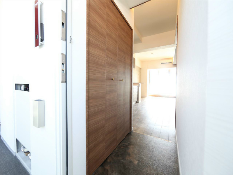 ＩＺ－Ｒｅｓｉｄｅｎｃｅ 玄関