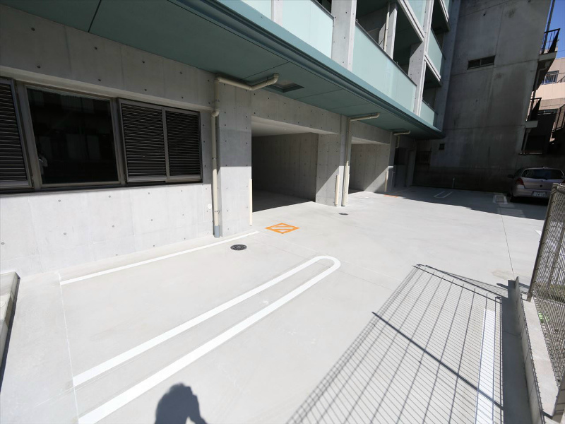 ＩＺ－Ｒｅｓｉｄｅｎｃｅ 駐車場