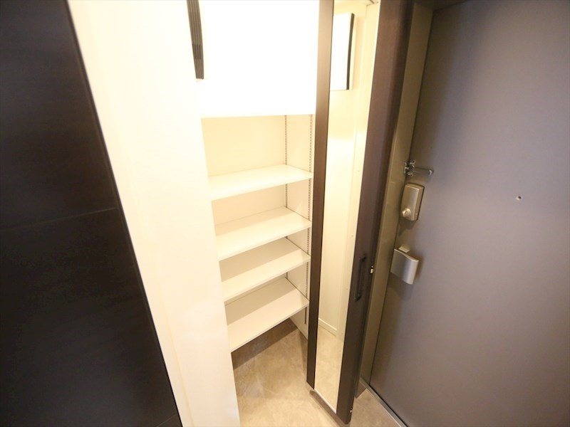 ＲＥＳＩＤＥＮＣＥ　ＴＡＣＨＩＢＡＮＡ 玄関