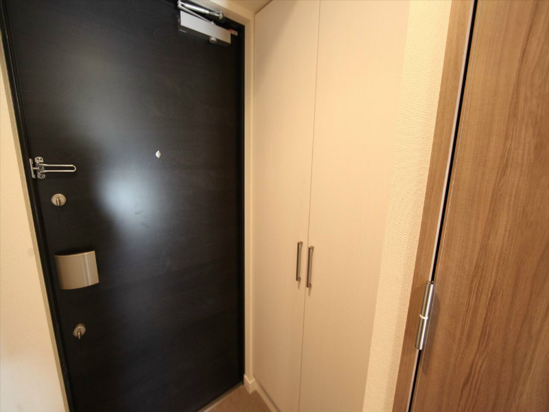 プレサンス金山コネクト 玄関