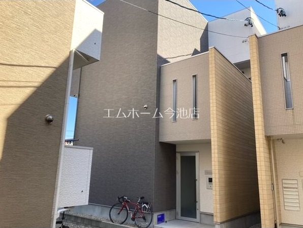 LUNA FORZA新守山 外観