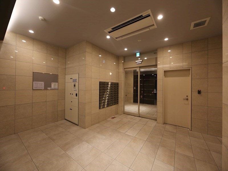ＲＥＳＩＤＥＮＣＥ丸の内七間町 エントランス