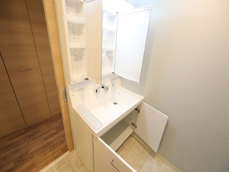 Ｎａｐａｒｔｍｅｎｔ（Ｎアパートメント） 洗面所
