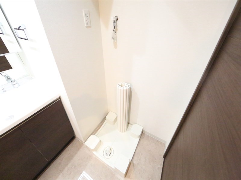 ＲＥＳＩＤＥＮＣＥ丸の内七間町 洗面所