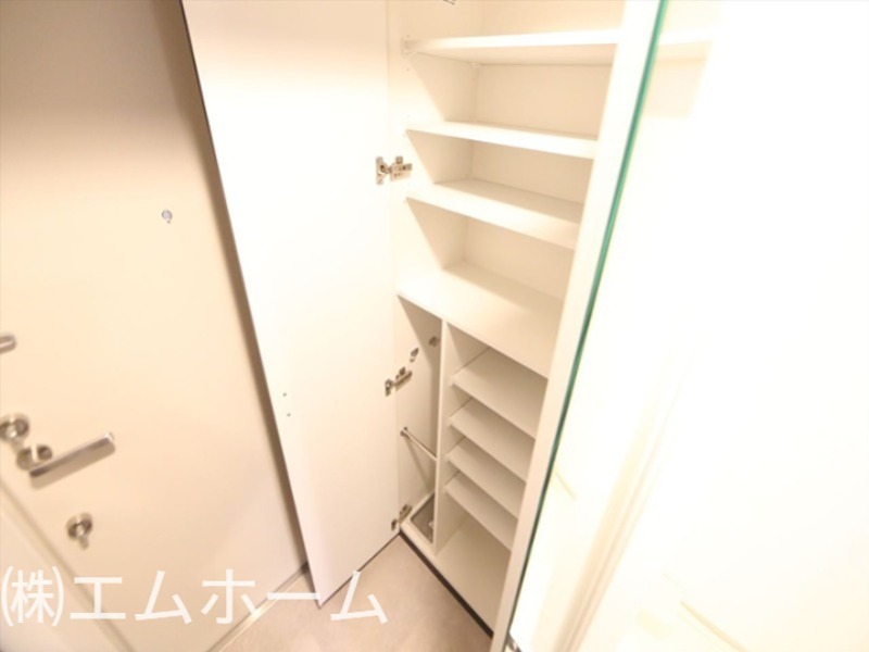 エステムコート名古屋セントリア 玄関