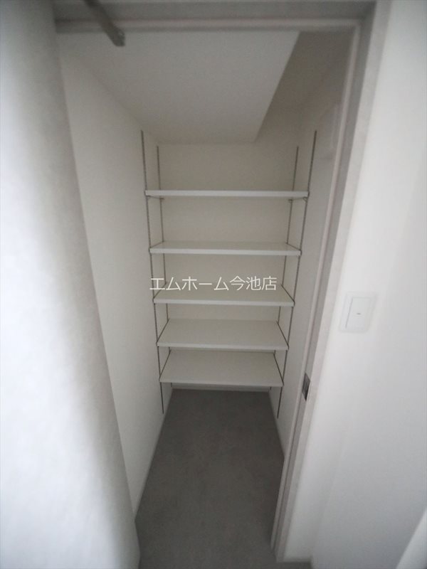 S-RESIDENCE高岳駅前awake 玄関