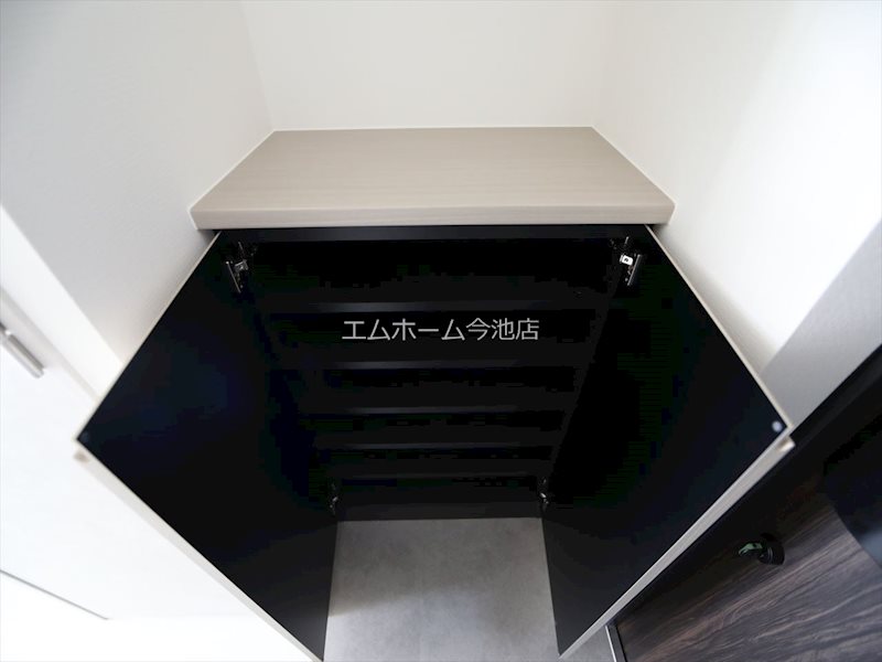 S-RESIDENCE高岳駅前awake 玄関