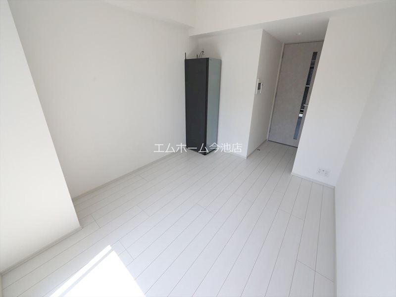 S-RESIDENCE高岳駅前awake リビング