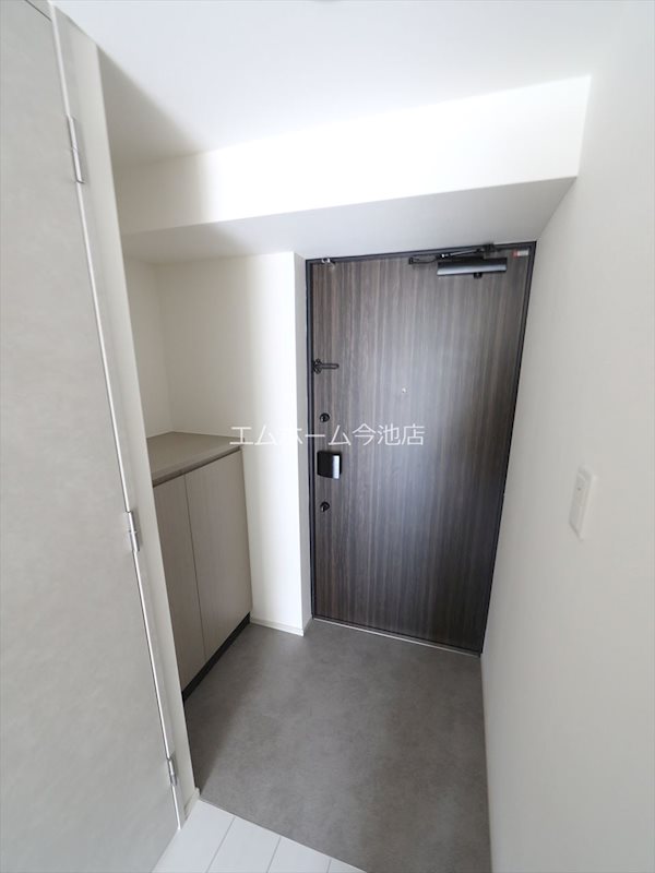 S-RESIDENCE高岳駅前awake 玄関