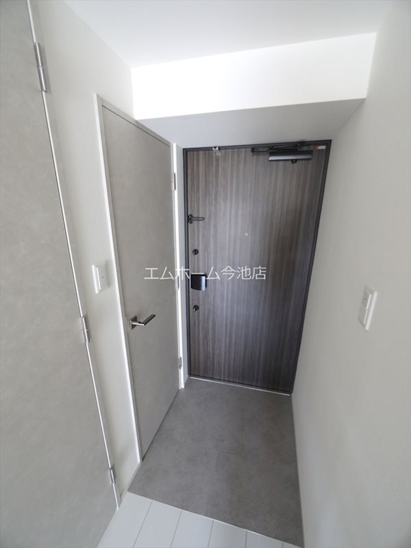 S-RESIDENCE高岳駅前awake 玄関