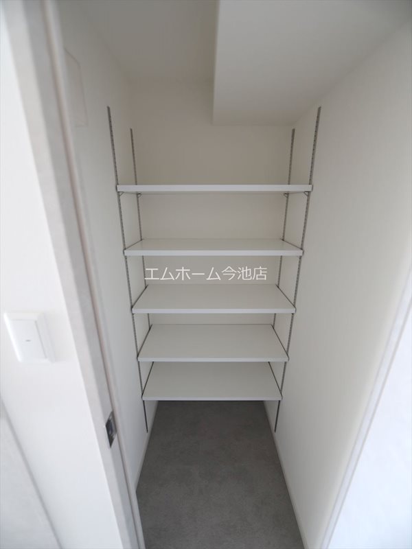 S-RESIDENCE高岳駅前awake 玄関