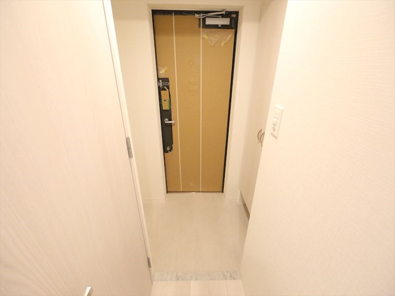 エスリード大須プレシア 玄関