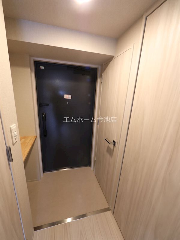 御器所ウエスト 玄関