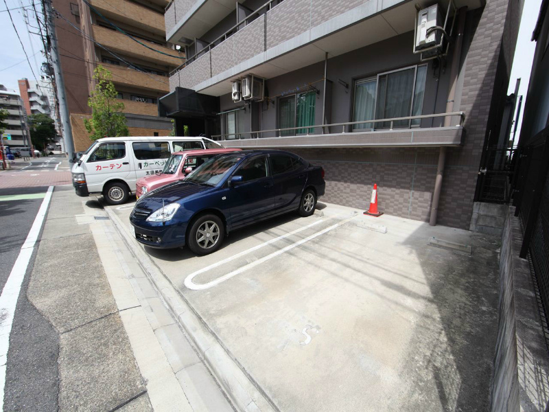 ｗｉｌｌＤｏ日比野 駐車場