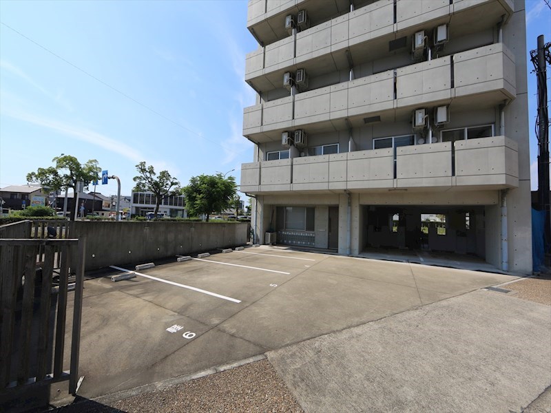 ＳーＦＯＲＴ神宮南 駐車場